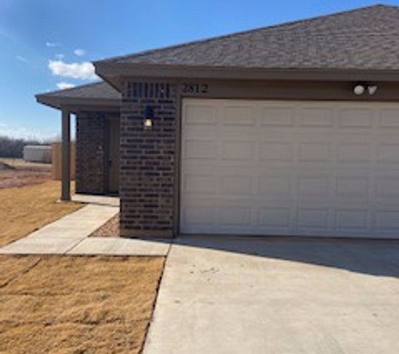 1st image of 2812 Melissa Ln