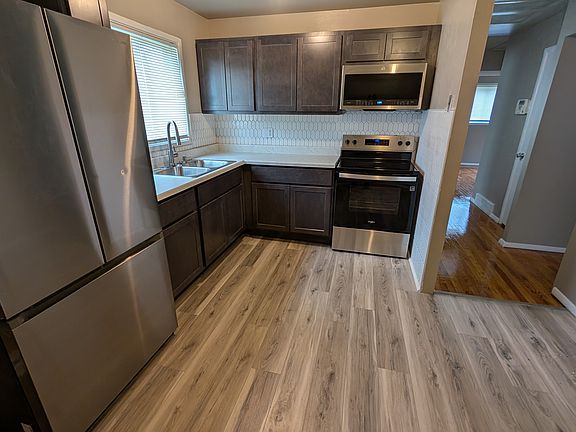 2nd image of 1144 Baron Ave