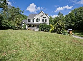 4 Hudson Drive, Kensington, NH 03833