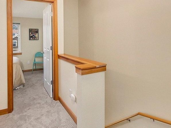 4533 40th Ave SW APT B