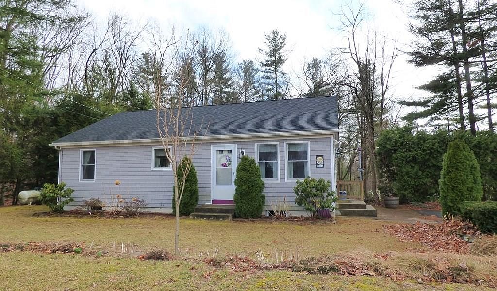 805 Chapin St, Ludlow, MA 01056 Zillow