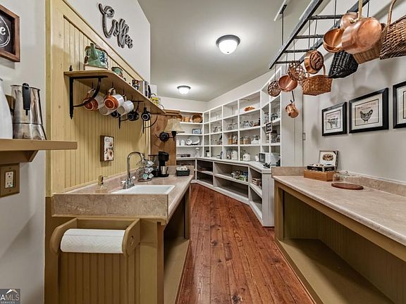 29th image of this home