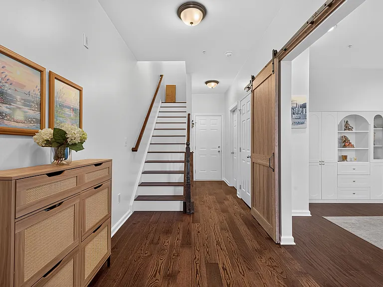 5 Truman Dr — Photo 6