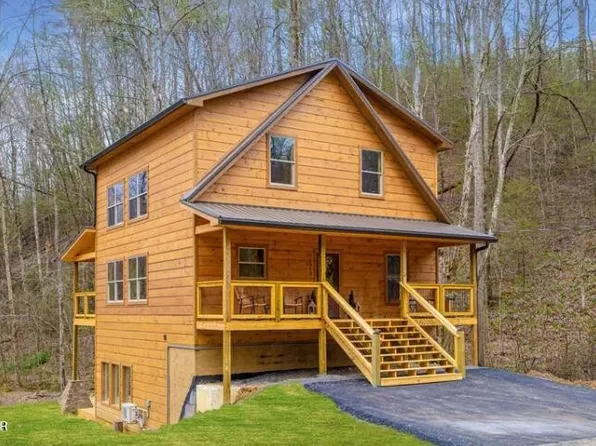1615 Bear Valley Rd, Sevierville, TN 37876