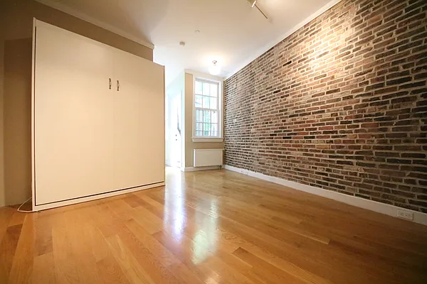Rented by (Legacy) NY Quality Living Uptown | media 16