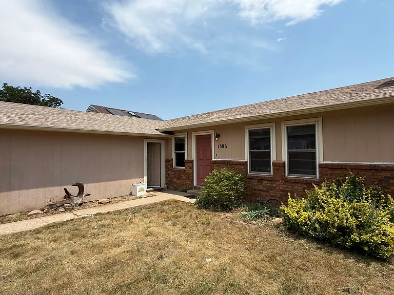 1506 Wildwood Ct — Photo 1