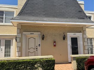 2207 NE 7th St #16, Hallandale Beach, FL 33009