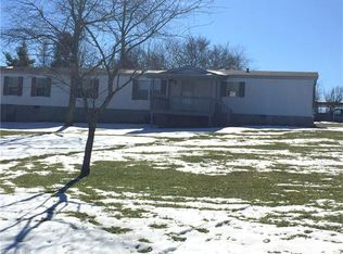 126 Taurus Dr, East Flat Rock, NC 28726