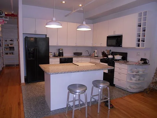 Rented by The Loft Broker | media 34