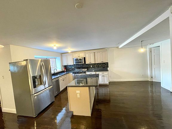 4th image of 597 Saint Marks Ave