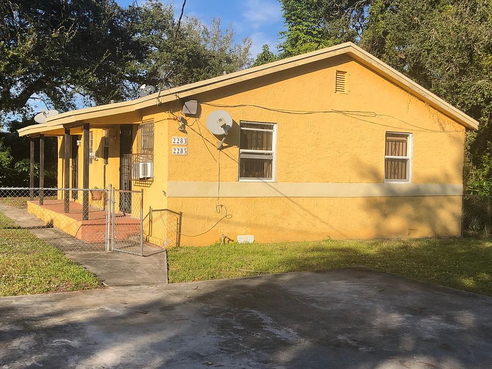 Front of duplex