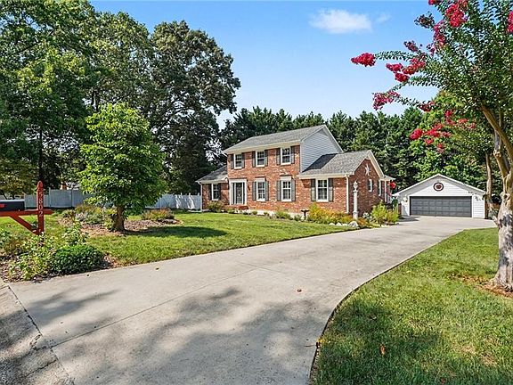4th image of 5802 Muirfield Dr