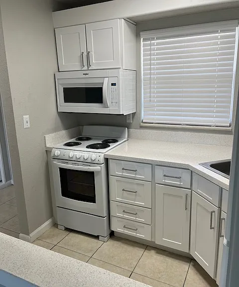 Spring Lake Apartments — Photo 96
