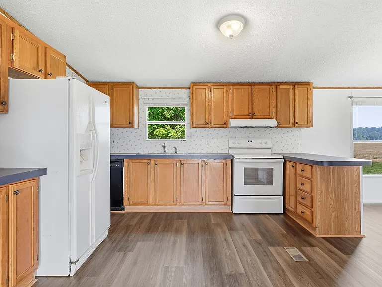 1385 Live Oak Rd — Photo 18