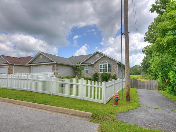 5th image of 3541 Lusk Drive
