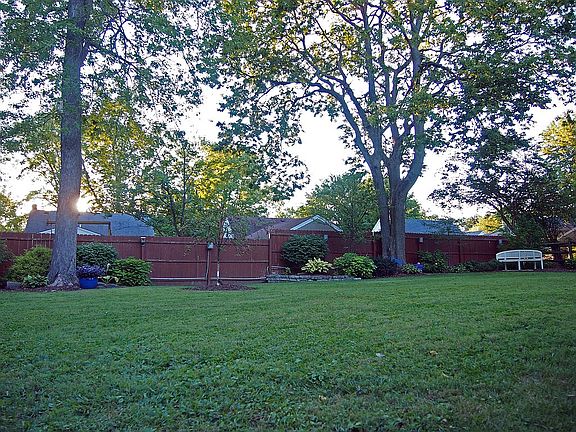 5th image of 7307 Iuka Ave
