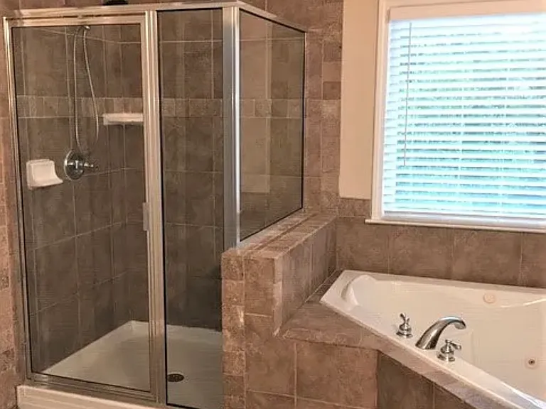9005 Forest Path Dr — Photo 6