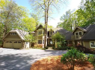 27 Cardinal Dr E, Lake Toxaway, NC 28747