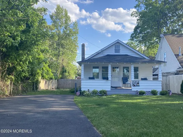 830 Old Farm Rd, Point Pleasant Beach, NJ 08742
