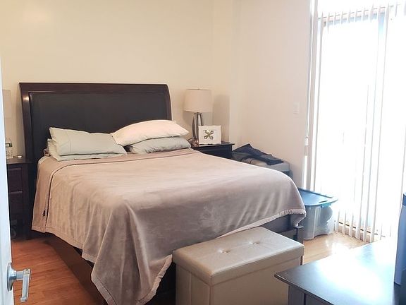 2nd image of 3176 37th St APT 5C