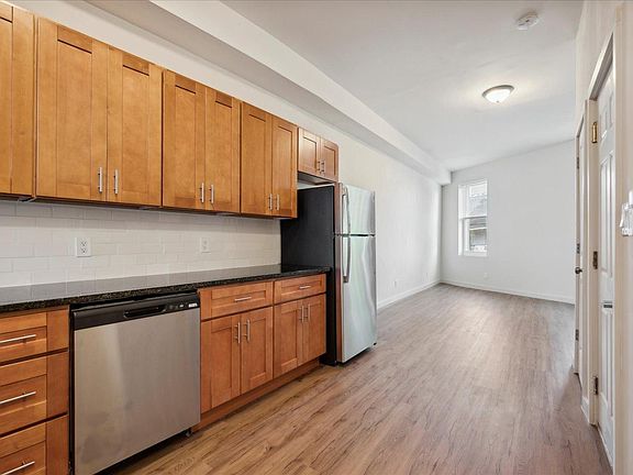 2nd image of 1924 E Passyunk Ave #B