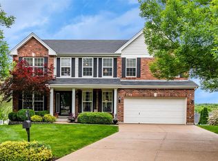 5762 Birchmont Place Dr, Saint Louis, MO 63129