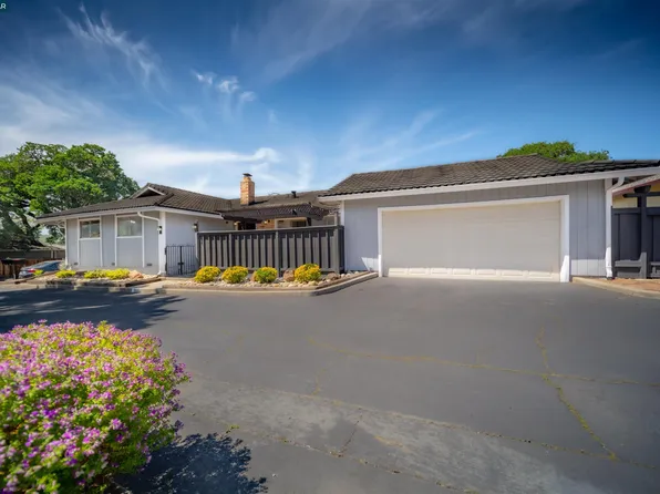 5581 Gonzalez Ct, Concord, CA 94521