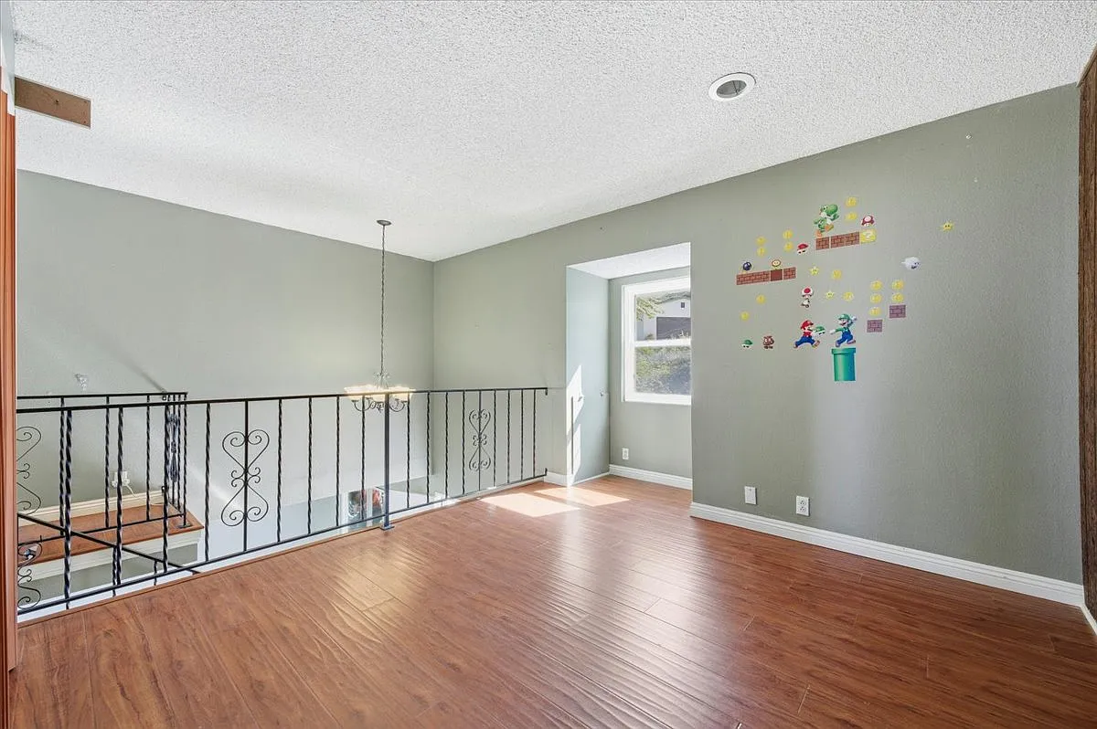 3 bed, 2244 sqft, $3,500 — Photo 1