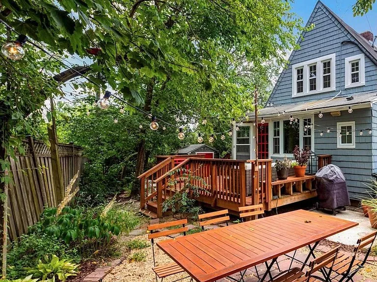 1309 N Glebe Rd — Photo 3