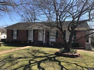127 Crestview St, Martin, TN 38237