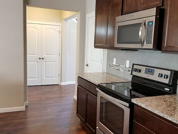 5th image of 3750 Maritime Dr SW