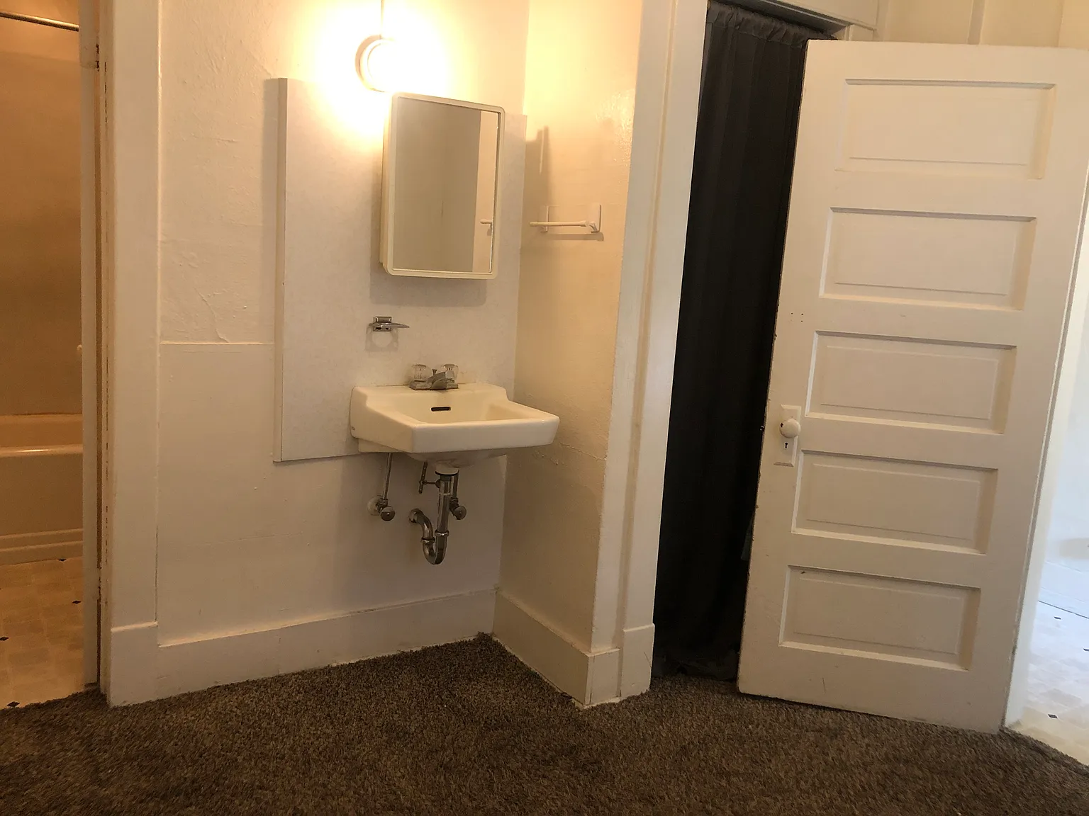 1 bed, 550 sqft, $650 — Photo 2