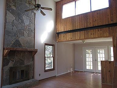 2nd image of 154 Crest Pointe Ct