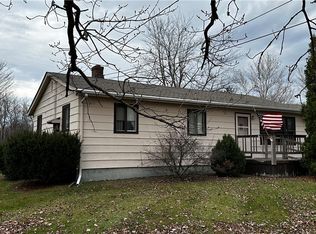 13574 Woodin Rd, Chardon, OH 44024