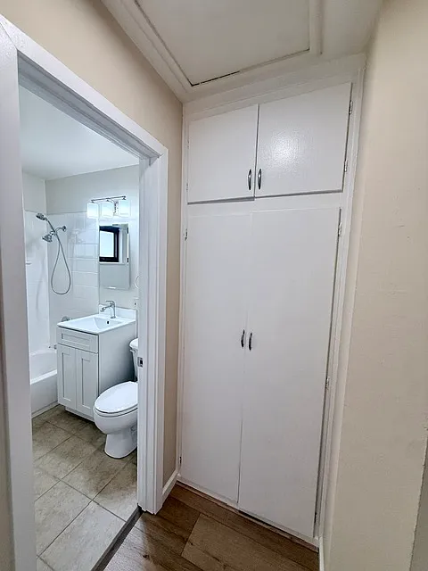 2 bed, 900 sqft, $2,350 — Photo 4