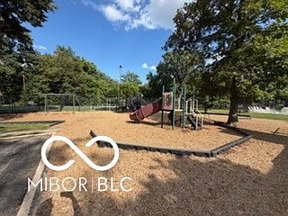 4th image of 3235 Citadel Ct