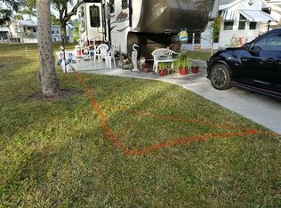 33 Crown Point Dr, Nokomis, FL 34275
