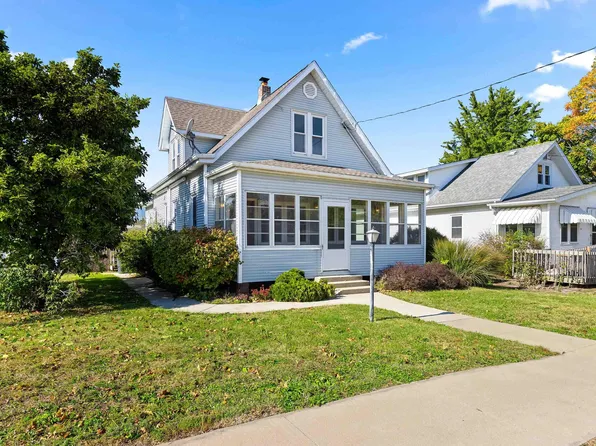 217 N Davenport St, Metamora, IL 61548