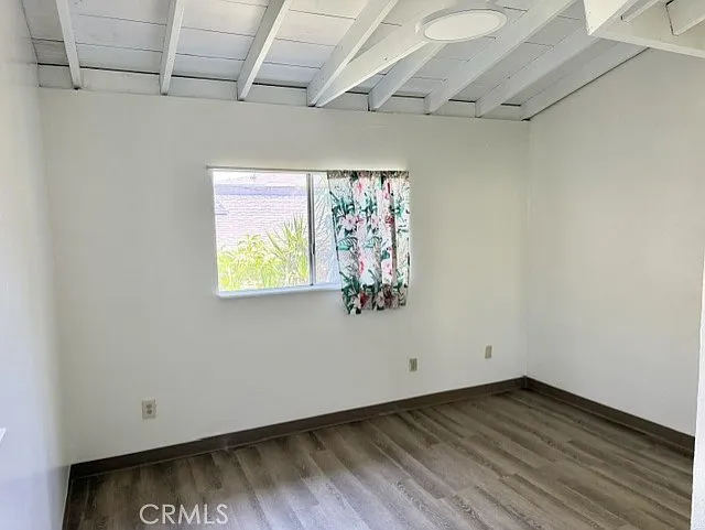964 W 2nd St — Photo 25