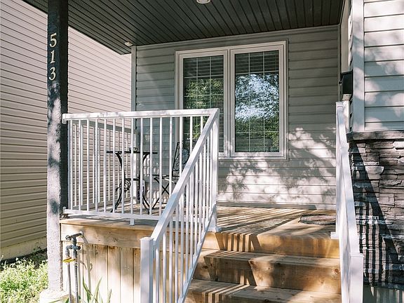 4th image of 513 L Avenue N