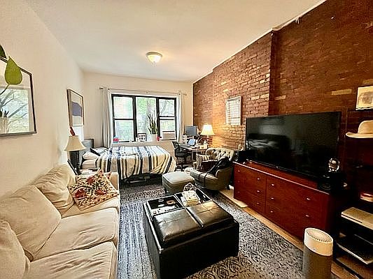 1st image of 227 E 5th St APT 2FE