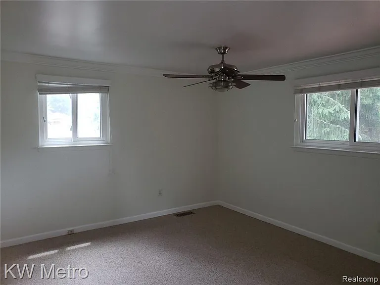 5969 Slate Dr — Photo 10