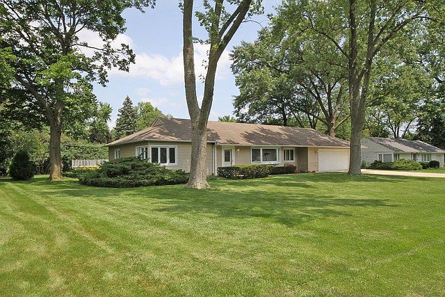 1st image of 1002 Lincoln Ln
