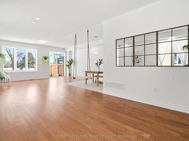 43 Erintol Way — Photo 6
