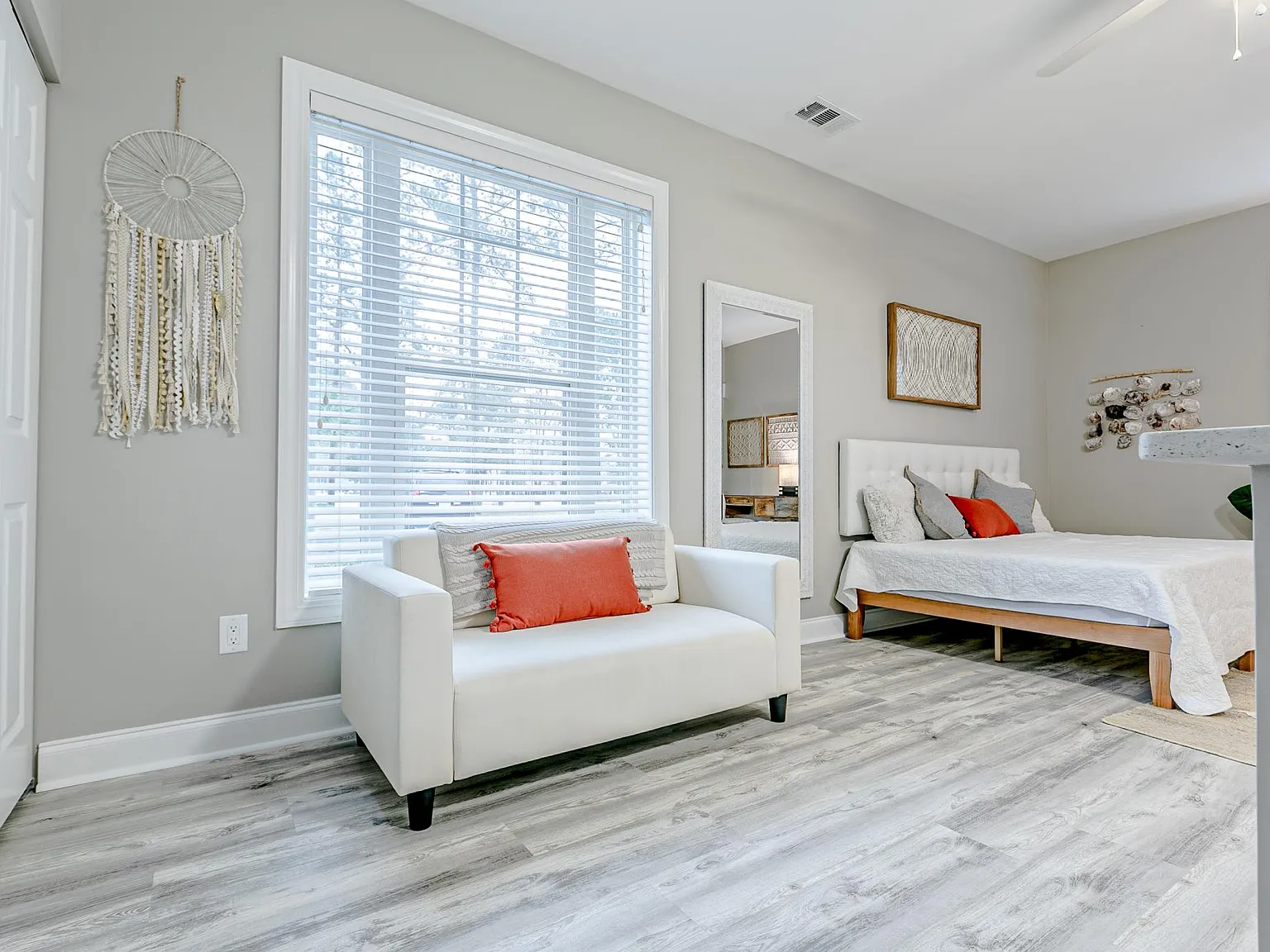 108 Cypress Point Ct — Photo 4
