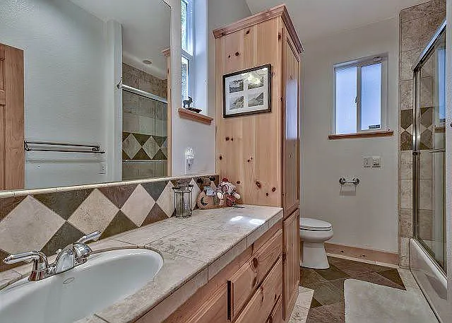 1184 Acoma Cir — Photo 19