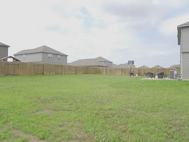 14300 Prairie Sod Ln — Photo 6