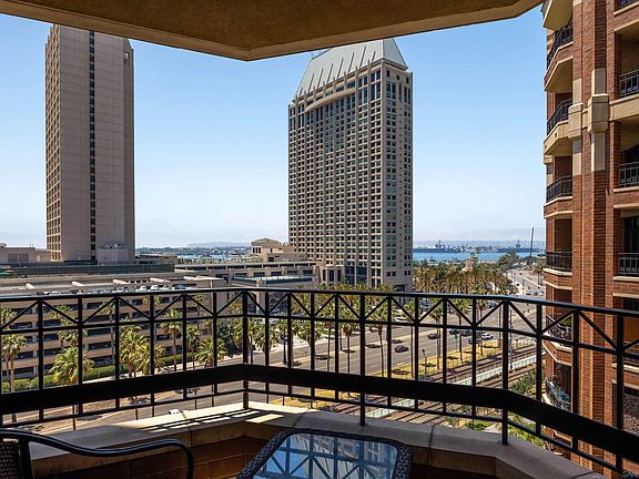 2nd image of 500 W Harbor Dr Unit 1018