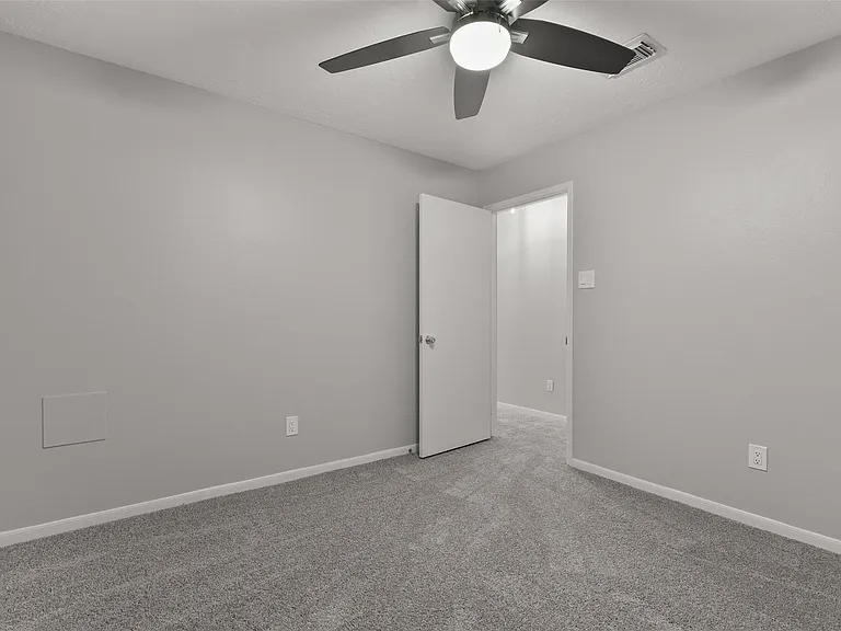 16010 Cedar Gully Dr — Photo 24