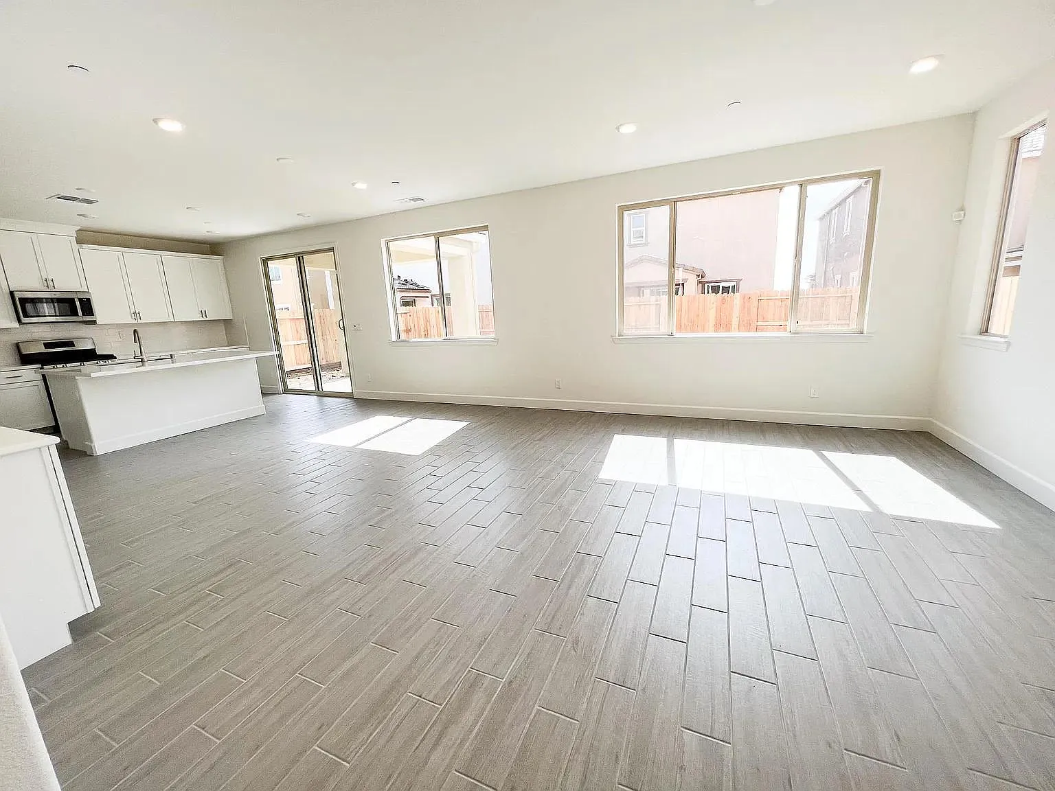 10524 Cello Way — Photo 2